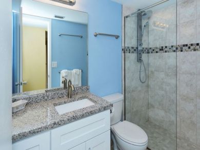 Remodeled Canal Front condo