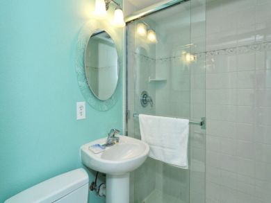 Remodeled Canal Front condo
