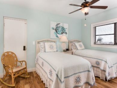 Luxury Sanibel 3 Bedroom Condo Short Walk to Bech Sleeps 6