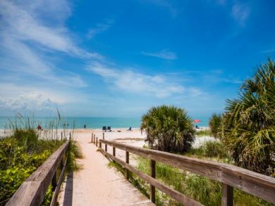 Luxury Sanibel 3 Bedroom Condo Short Walk to Bech Sleeps 6