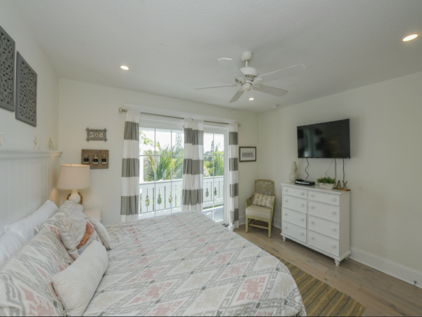 Luxury 4 Bedroom Plus 2 Lofts Anna Maria Cottage Sleeps 14