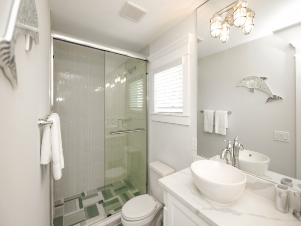 Luxury Anna Maria Rental Market 10th House from the Beach!