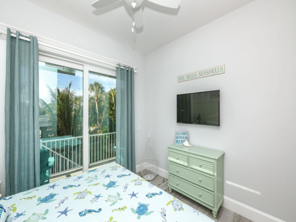 Luxury Anna Maria Rental Market 10th House from the Beach!
