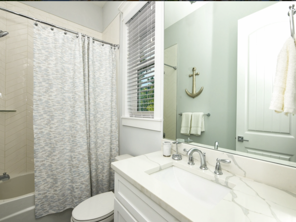 Luxury Anna Maria Rental Market 10th House from the Beach!