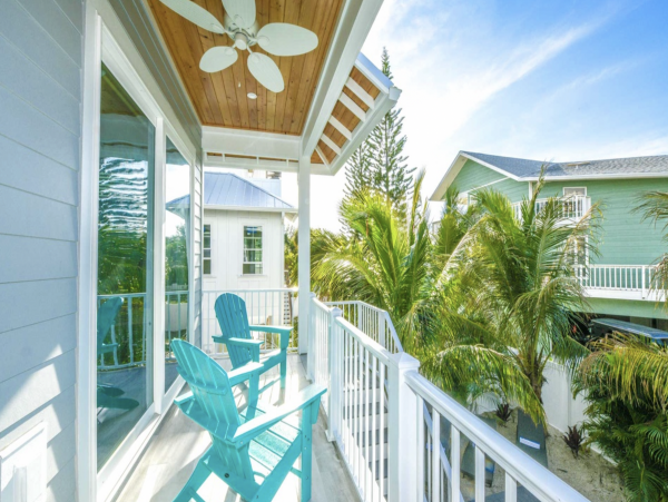Luxury Anna Maria Rental Market 10th House from the Beach!