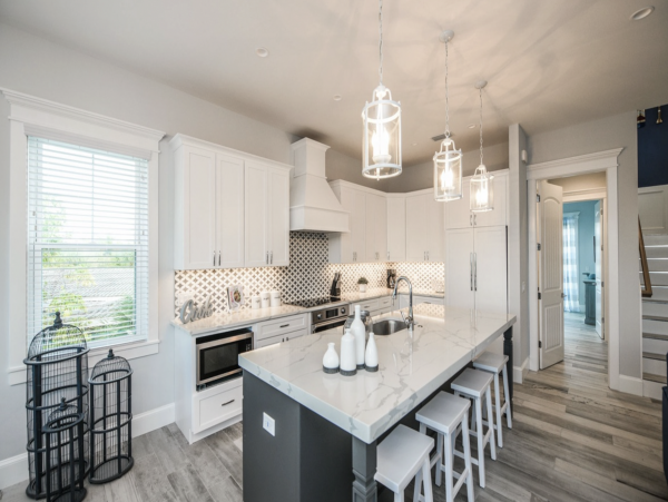 Luxury Anna Maria Rental Market 10th House from the Beach!