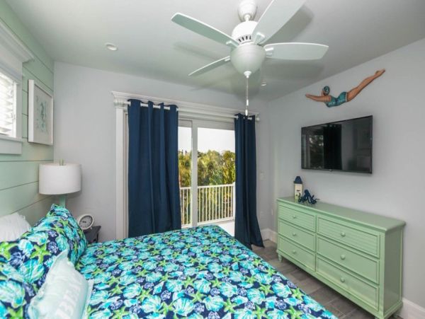 Luxury Anna Maria Rental Market 10th House from the Beach!