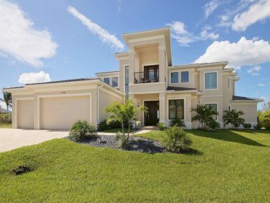 Stylish Open Plan Cape Coral Home
