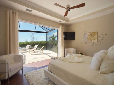 Stylish Open Plan Cape Coral Home