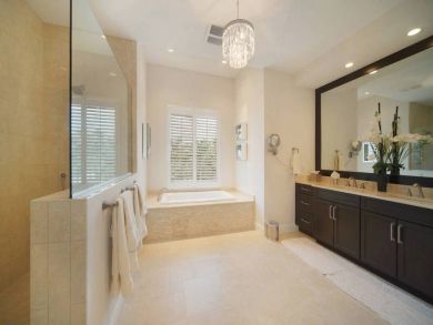 Stylish Open Plan Cape Coral Home