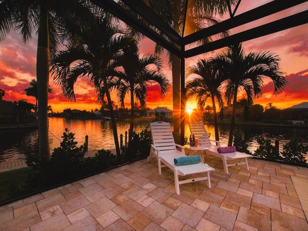 Waterfront Cape Coral Modern Villa Four Bedroom