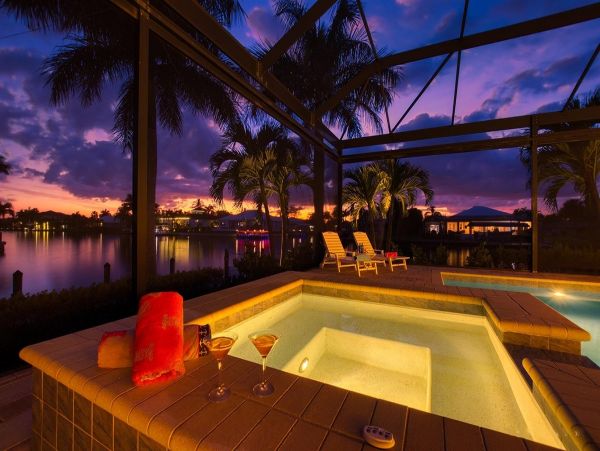 Waterfront Cape Coral Modern Villa Four Bedroom