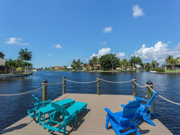 Waterfront Cape Coral Modern Villa Four Bedroom