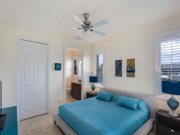 Waterfront Cape Coral Modern Villa Four Bedroom