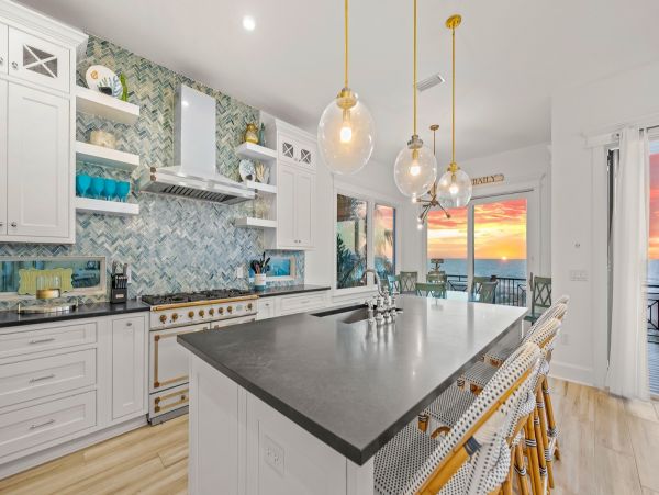 Luxury Bradenton Beach Top Rental Home Luxury All the Way!