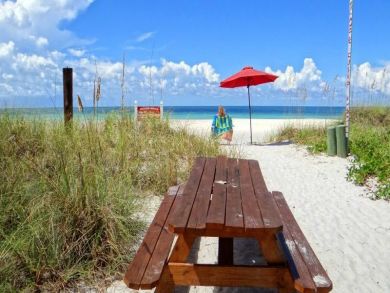Holmes Beach vacation Rental Accommodation with Four Bedroom