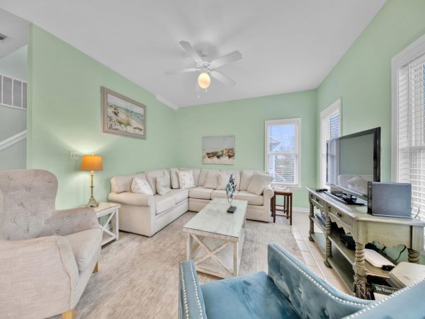 Four Bedroom Vacation Home in Miramar Beach Sleeps 12 Guests