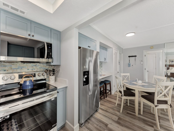 Siesta Key Great Value Two Bedroom Condo Partial Gulf View