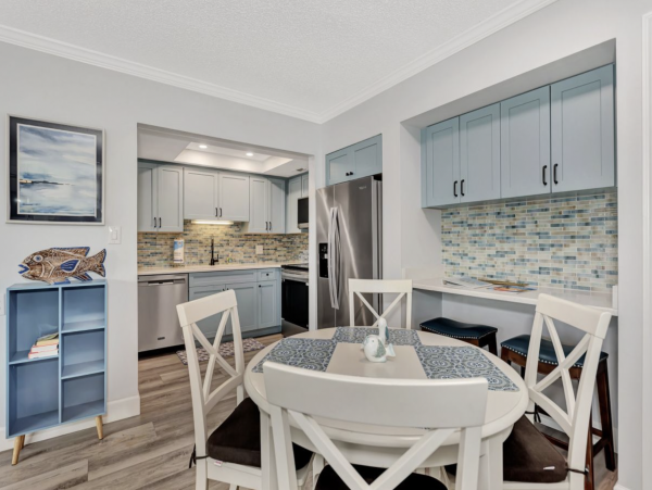 Siesta Key Great Value Two Bedroom Condo Partial Gulf View