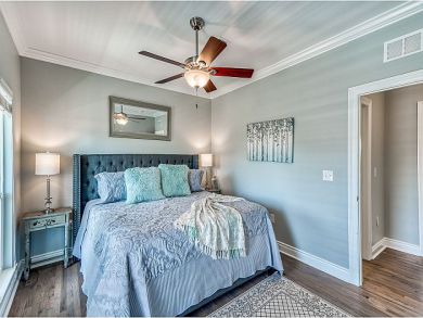 Awsome Private 6 Bedroom Vacation Home with Pool Sleeps 20