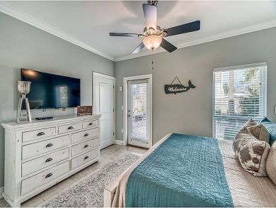 Awsome Private 6 Bedroom Vacation Home with Pool Sleeps 20