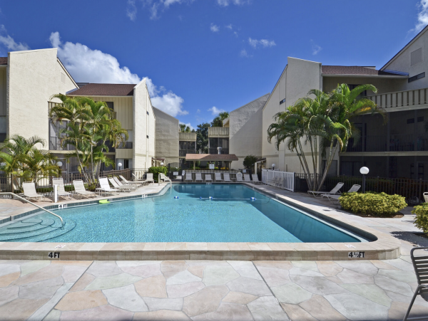 Siesta Key Vacation Rental Condo with Pool & Beach Access