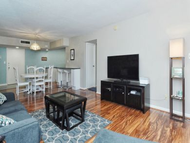Siesta Key Vacation Condo Rental Sleeps Six