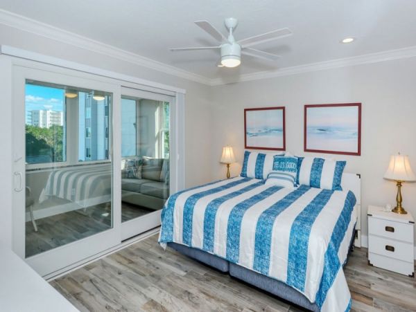 Siesta Key Vacation Condo Sleeps 6 Guests