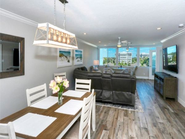 Siesta Key Vacation Condo Sleeps 6 Guests