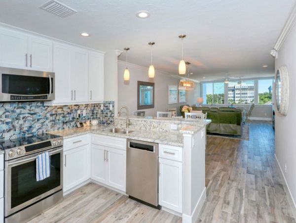Siesta Key Vacation Condo Sleeps 6 Guests