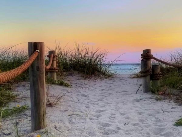 Siesta Key Vacation Condo Sleeps 6 Guests