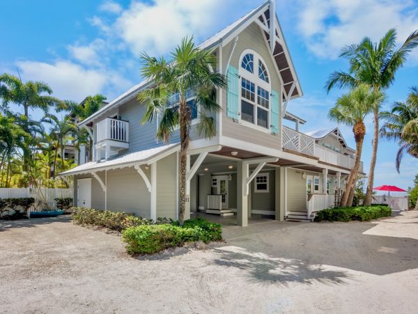 Luxury North Anna Maria Island  Beach House
