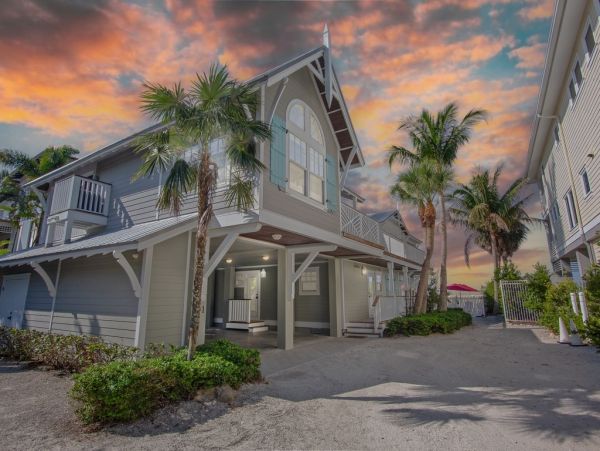 Luxury North Anna Maria Island  Beach House