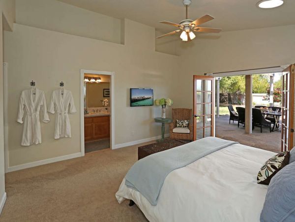 Santa Ynez Luxury Vacation Rental Sleeps 6 Drive to Beach