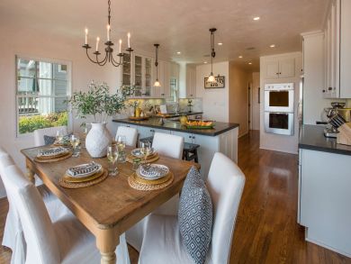 Santa Barbara Vacation Villa with Three Bedrooms Sleeps 6