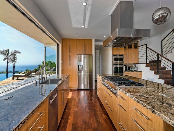 Luxury Santa Barbara Rental with Panoramic Mountain Views