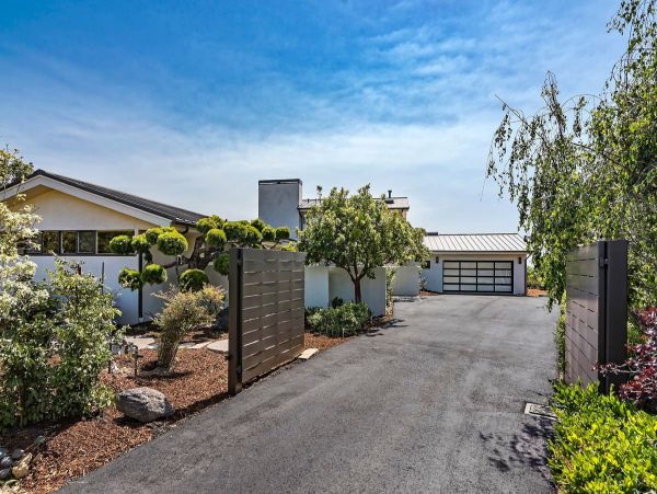 Luxury Santa Barbara Rental with Panoramic Mountain Views