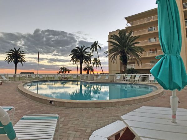Beachfront 2 Bedroom Siesta Key Condo Sleeps 6 Guests