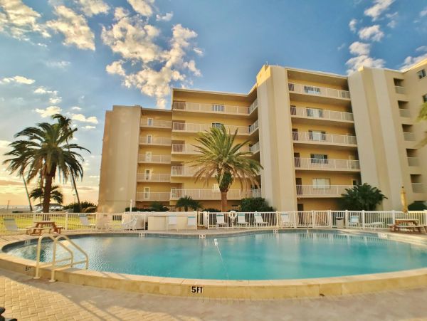 Beachfront 2 Bedroom Siesta Key Condo Sleeps 6 Guests