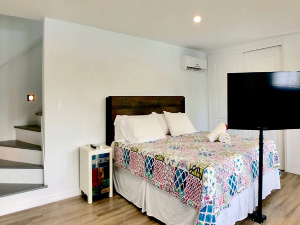 Charming Vacation Rental Condo on Siesta Key Walk to Beach