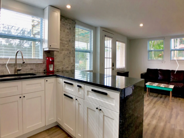Charming Vacation Rental Condo on Siesta Key Walk to Beach