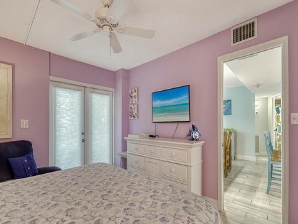 2 Bedroom Siesta Key Condo sleeps 6