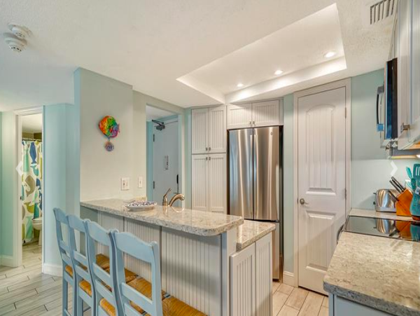 2 Bedroom Siesta Key Condo sleeps 6