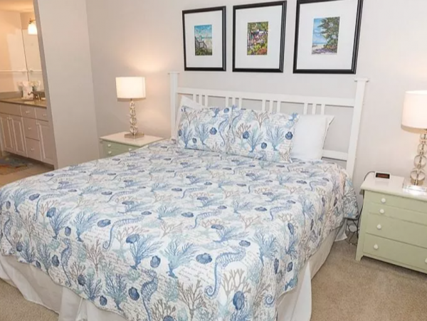 Lovely 2 Bedroom Condo Partial Ocean Views