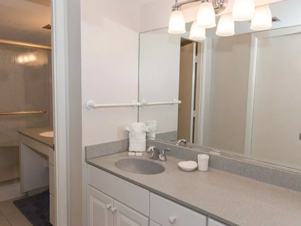 Lovely 2 Bedroom Condo Partial Ocean Views