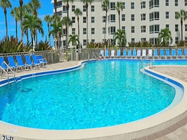 Lovely 2 Bedroom Condo Partial Ocean Views