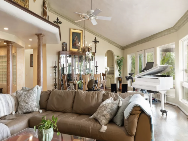 Stunning Santa Barbara Luxury Estate Home with Guest Houses & Pool