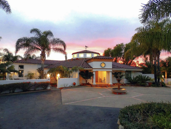 Stunning Santa Barbara Luxury Estate Home with Guest Houses & Pool