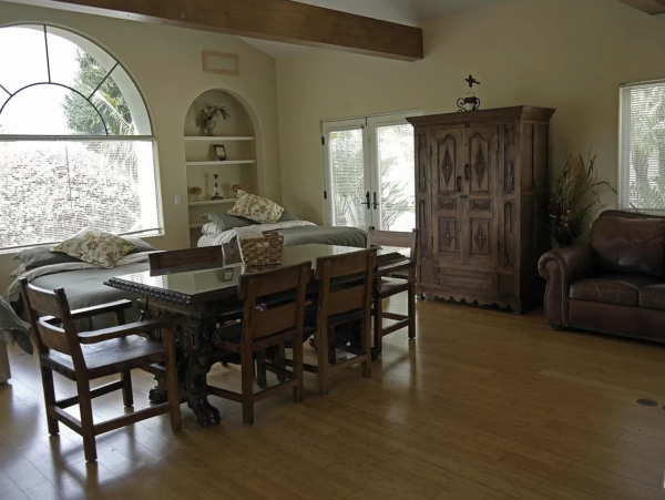 Stunning Santa Barbara Luxury Estate Home with Guest Houses & Pool