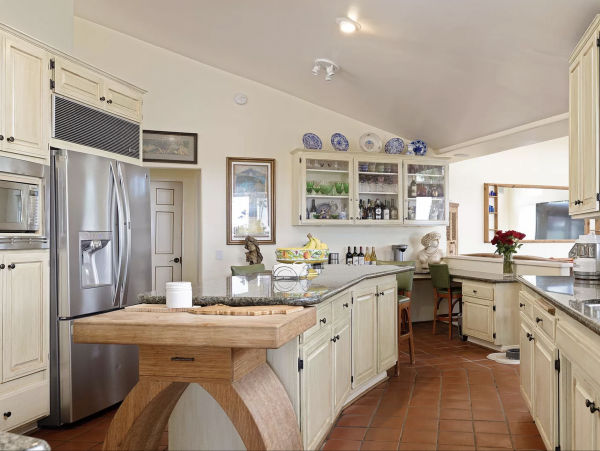 Stunning Santa Barbara Luxury Estate Home with Guest Houses & Pool